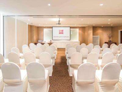 آیبیس بانکوک ساتورن