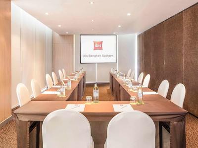 آیبیس بانکوک ساتورن