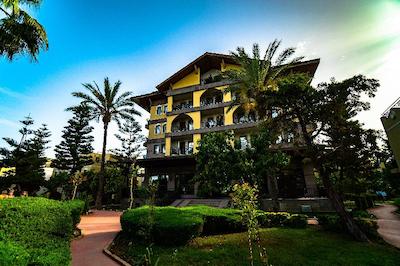 فان سان لایف سیدکس بارباروس پاشاس بیچ ساید