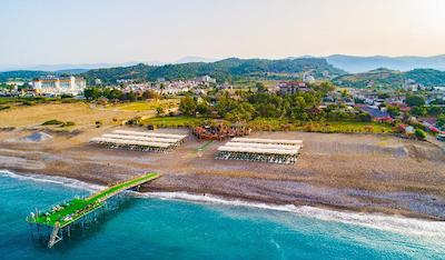 فان سان لایف سیدکس بارباروس پاشاس بیچ ساید