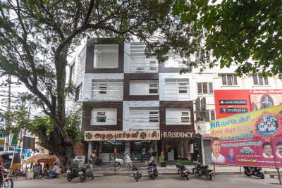 Oyo 19487 Hr Residency