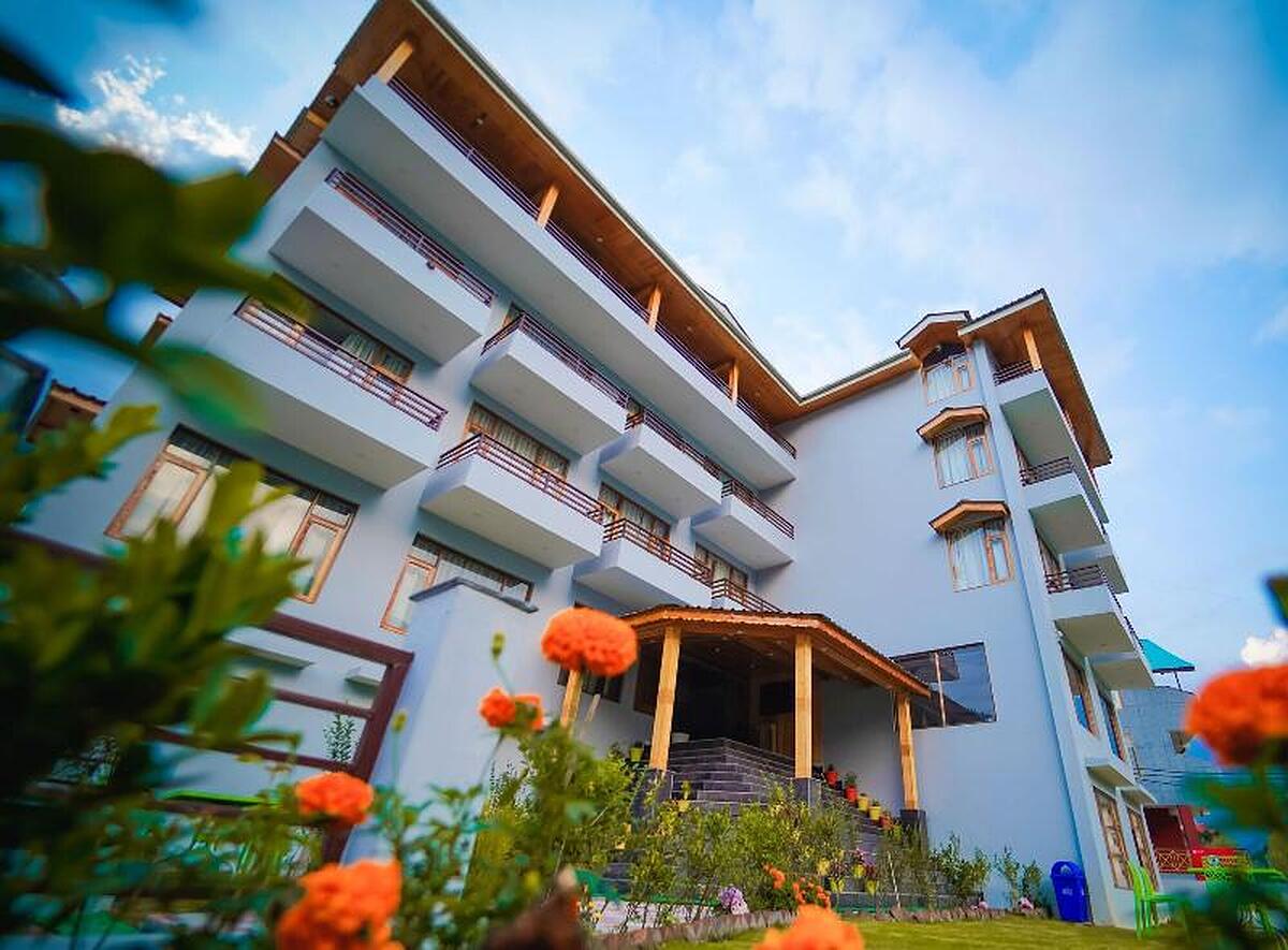 Sanobar The Samita Grand