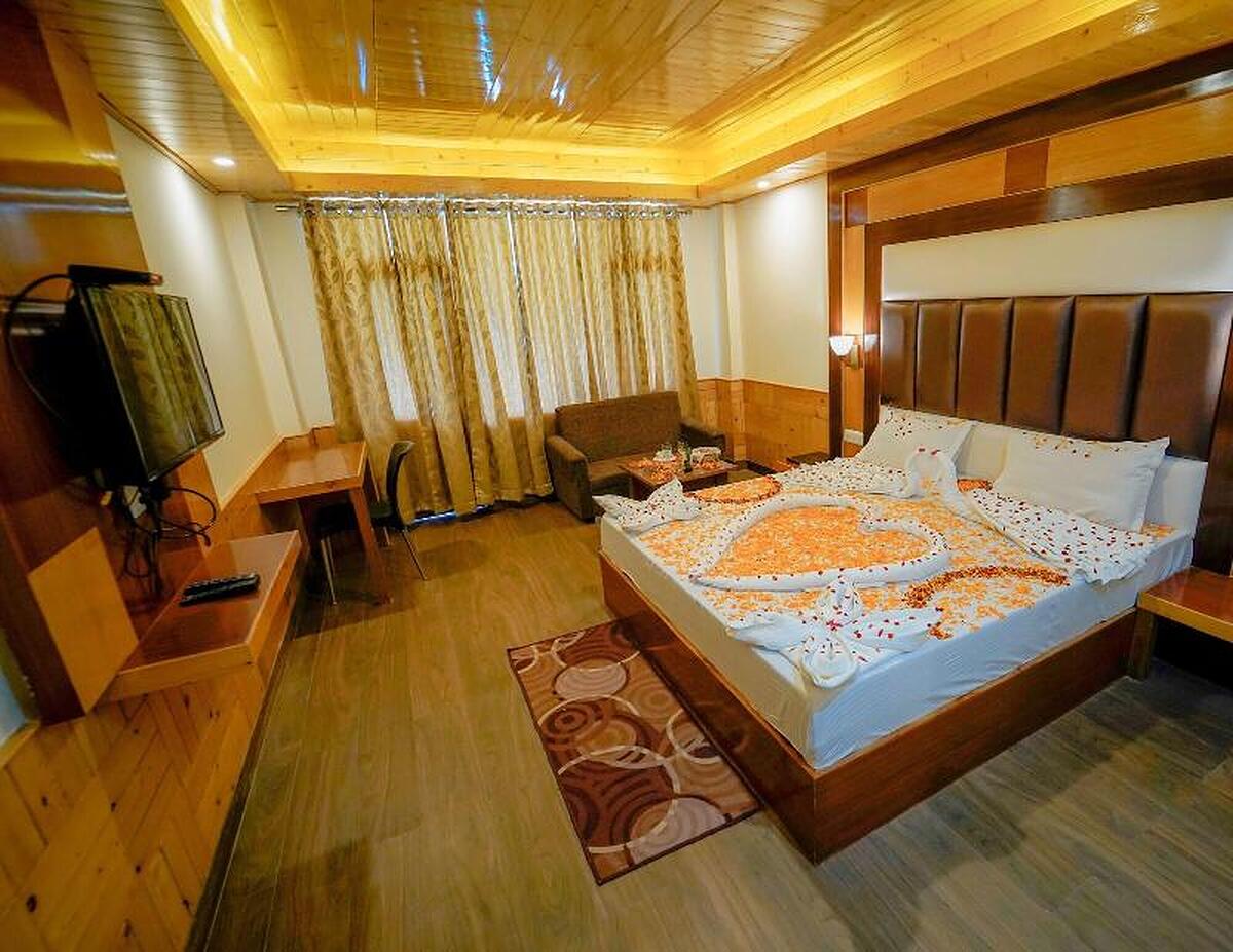 Sanobar The Samita Grand