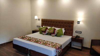 Hotel Green Tara Manali