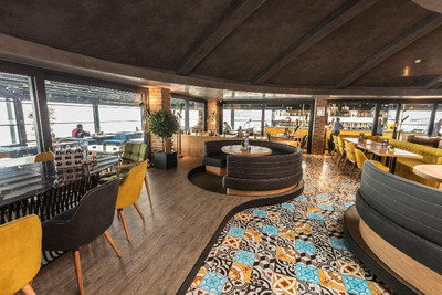 Sinema Hotel