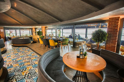 Sinema Hotel