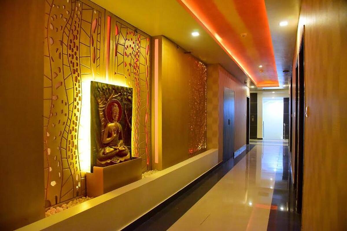 SUMITH PALACE