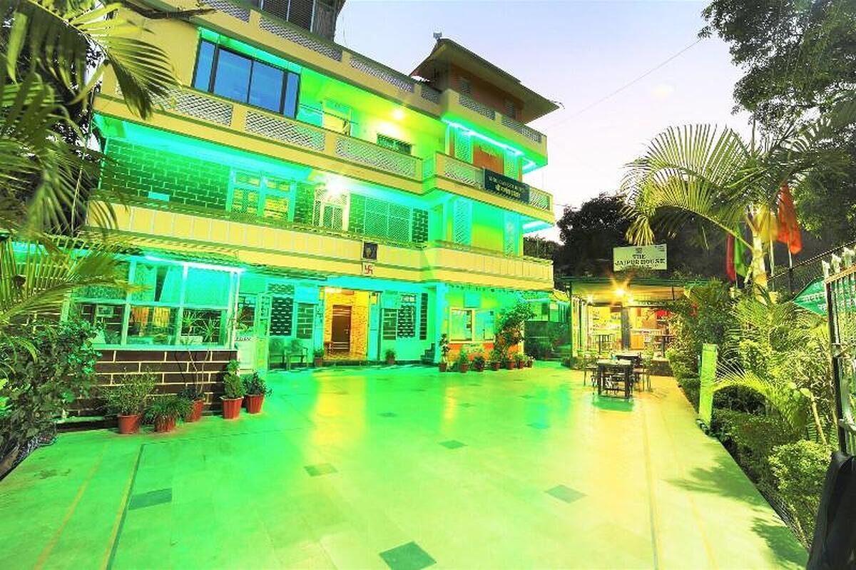Shri Ganesh Hotel 200 Meters From Nakki Lake Mount