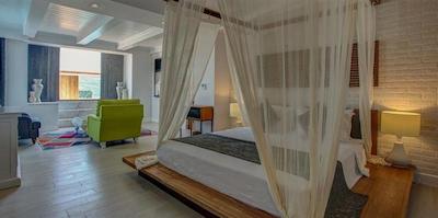 میس اکسکلوسیو هتل