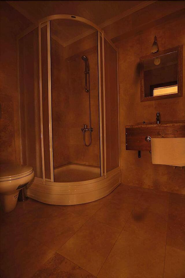 Jerveni Cave Hotel