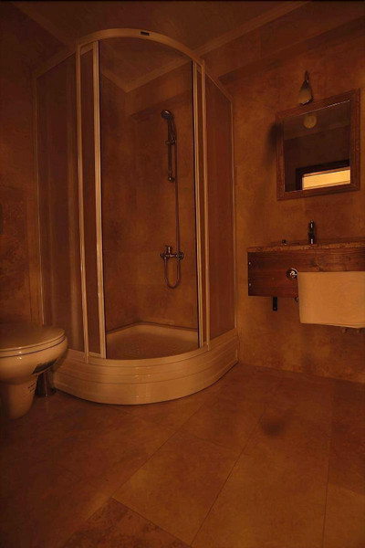 Jerveni Cave Hotel
