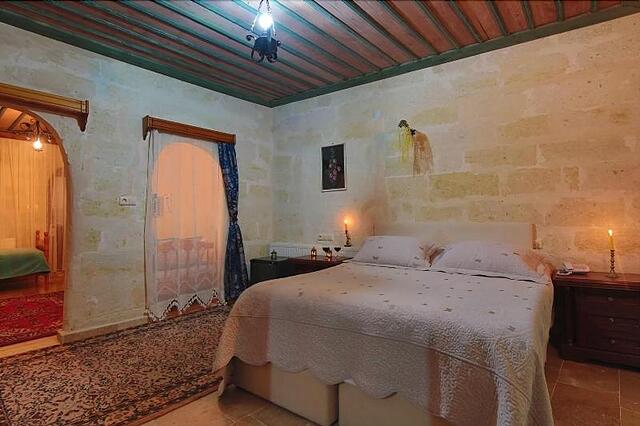 Jerveni Cave Hotel