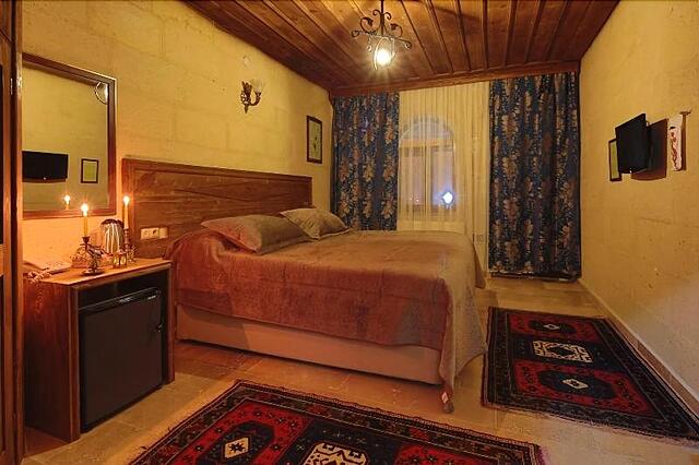 Jerveni Cave Hotel