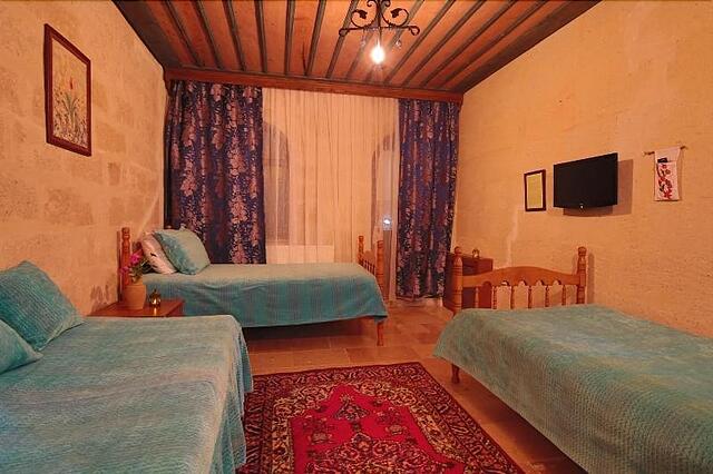 Jerveni Cave Hotel