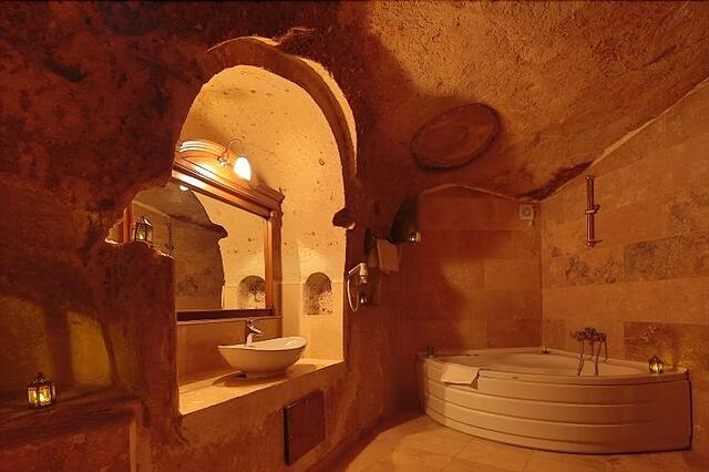 Jerveni Cave Hotel