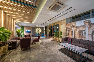 آنلی هتل آنتالیا