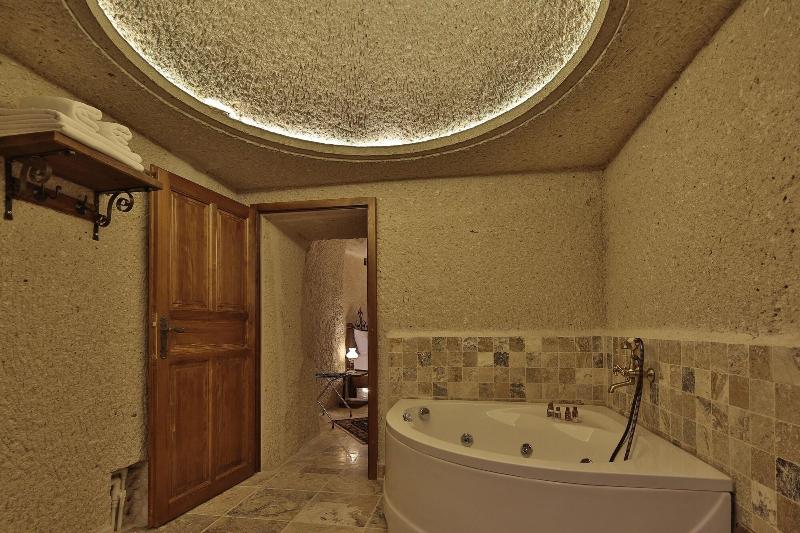 Aren Cave Hotel
