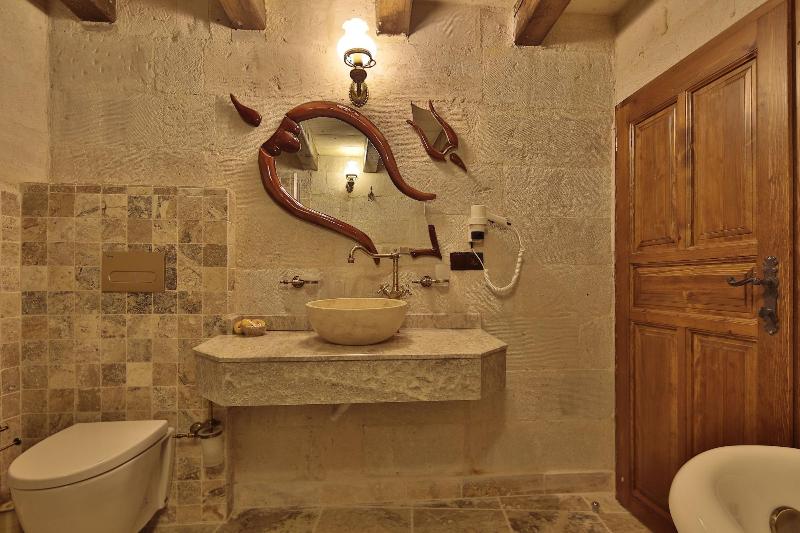 Aren Cave Hotel