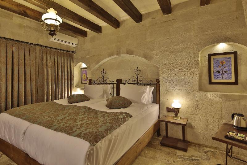 Aren Cave Hotel