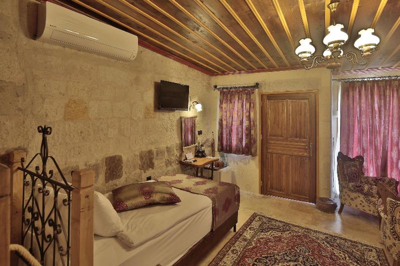 Aren Cave Hotel