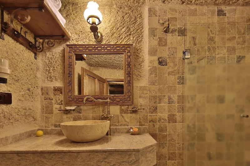 Aren Cave Hotel