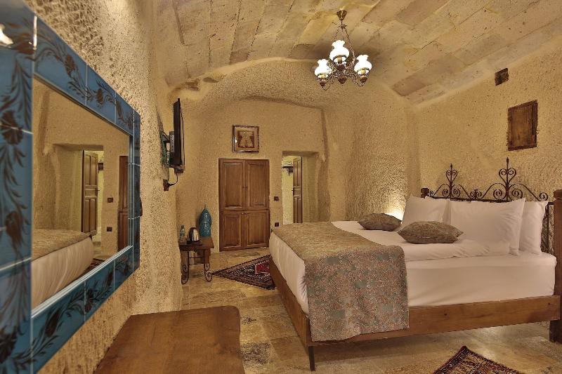 Aren Cave Hotel