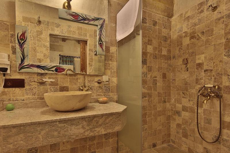 Aren Cave Hotel
