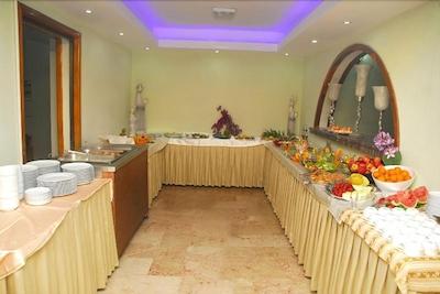 KLEOPATRA HERMES HOTEL