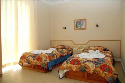 KLEOPATRA HERMES HOTEL