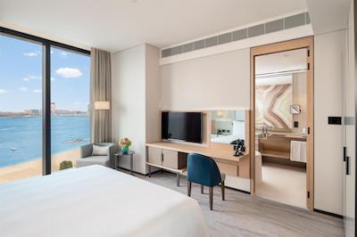 ادرس بیچ هتل ریزورت