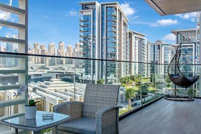 FAM Living - Bluewaters Island