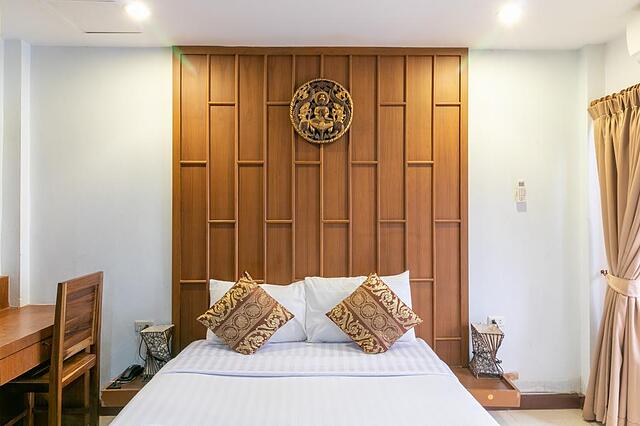 Lotus hotel Patong