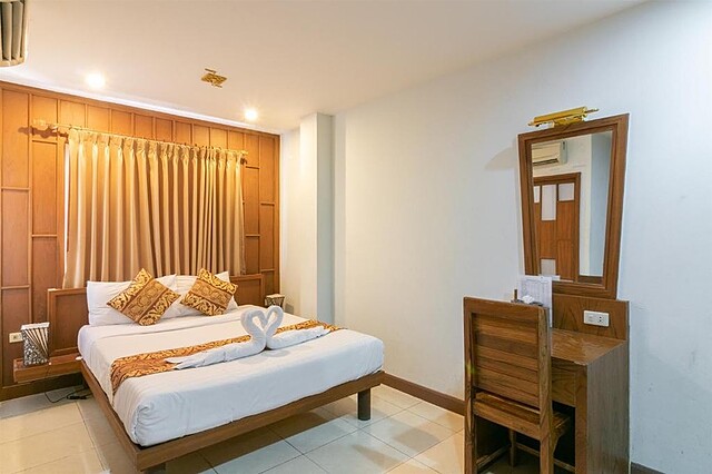 Lotus hotel Patong