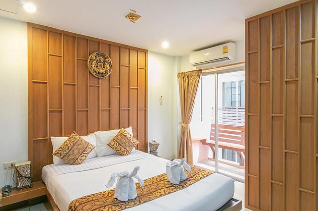 Lotus hotel Patong