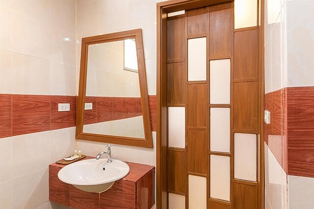 Lotus hotel Patong