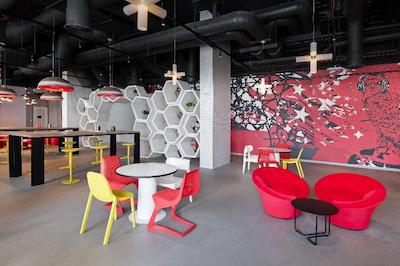 Radisson Red Dubai Silicon Oasis