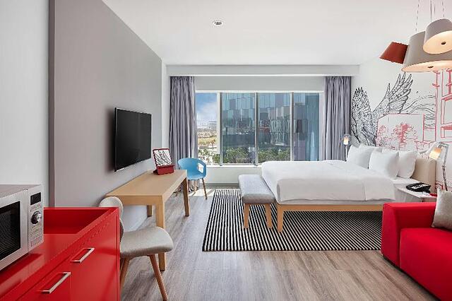 Radisson Red Dubai Silicon Oasis