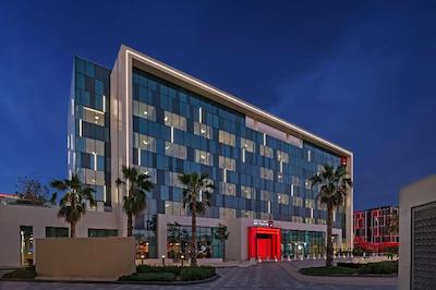 Radisson Red Dubai Silicon Oasis