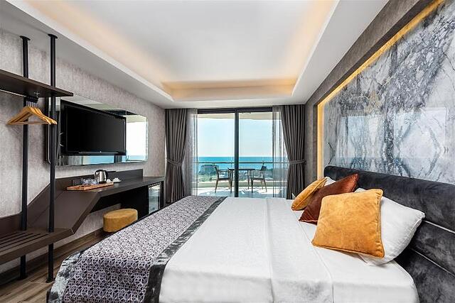 Elite Luxury Suite & Spa Hotel