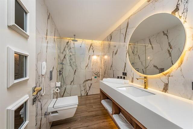 Elite Luxury Suite & Spa Hotel
