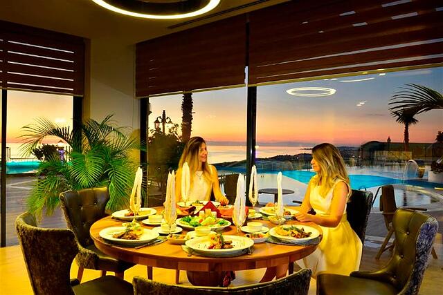 Elite Luxury Suite & Spa Hotel