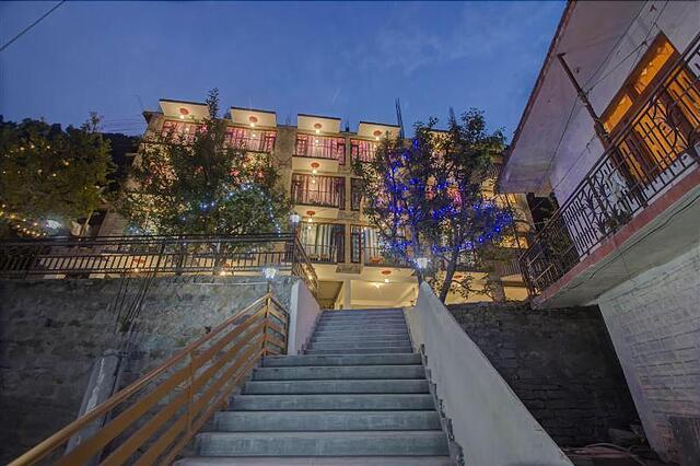 Himalayan Apple Zone Hotel
