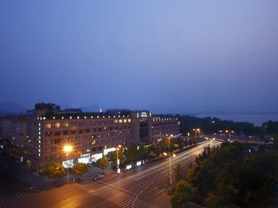 سوفیتل وستلیک