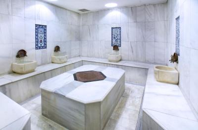 گلدن ایج هتل