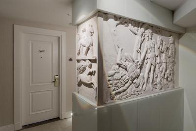 گلدن ایج هتل