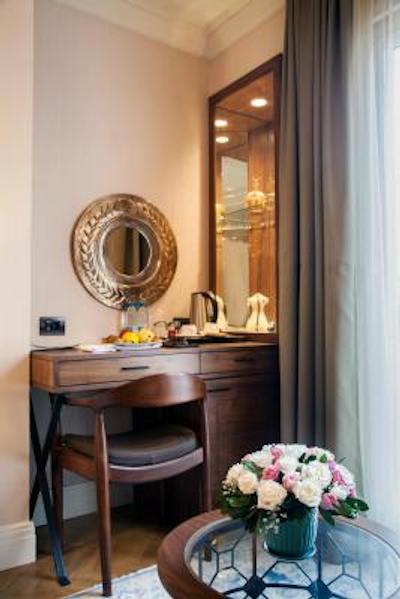 گلدن ایج هتل