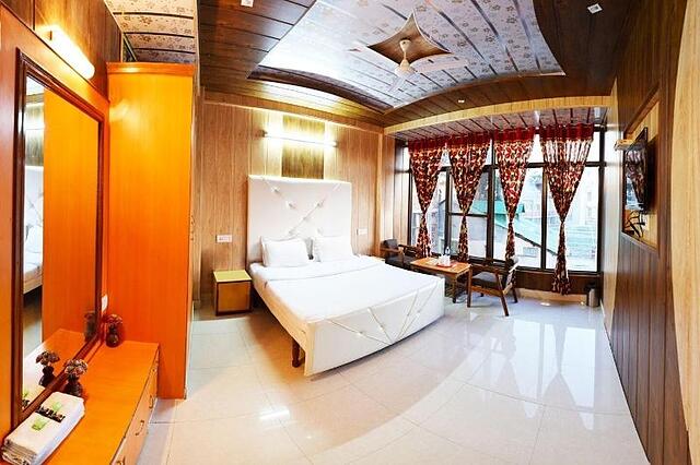 Hotel President