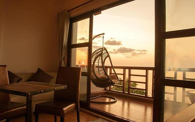 Marina Bay Retreat & Spa