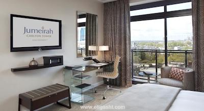 جمیرا کارلتون تاور