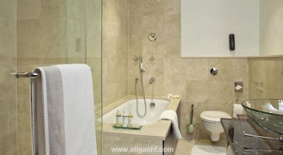 جمیرا کارلتون تاور